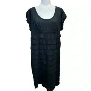 M.S.S.P. Black Mid-Length tiered with a puffed Cap sleeve Size 3X